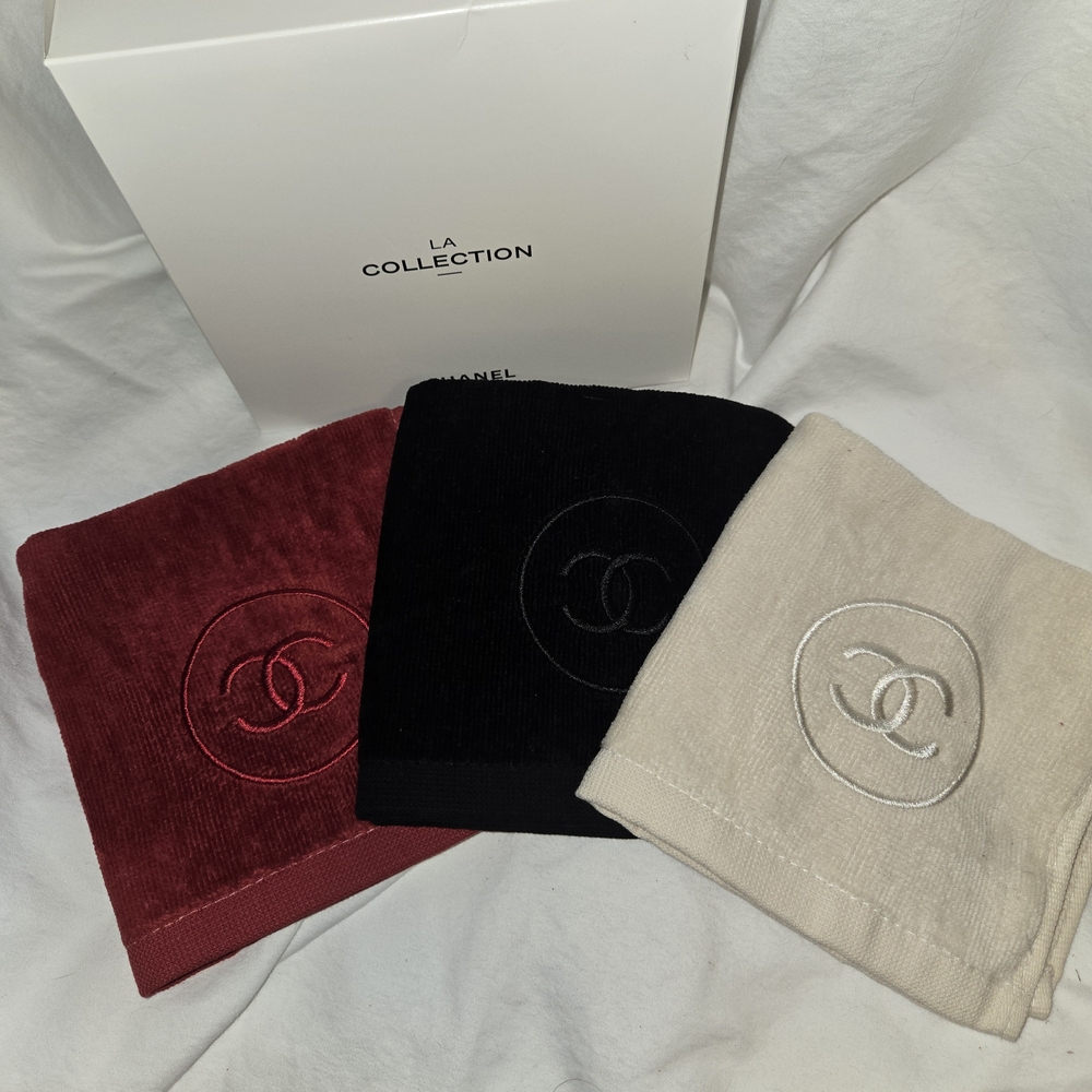 Promotional CC Logo Towels Set - Red, Black, Cream